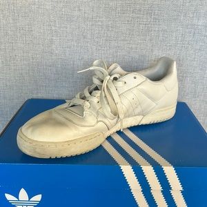 Adidas Yeezy Powerphase size men 10.5 in core white